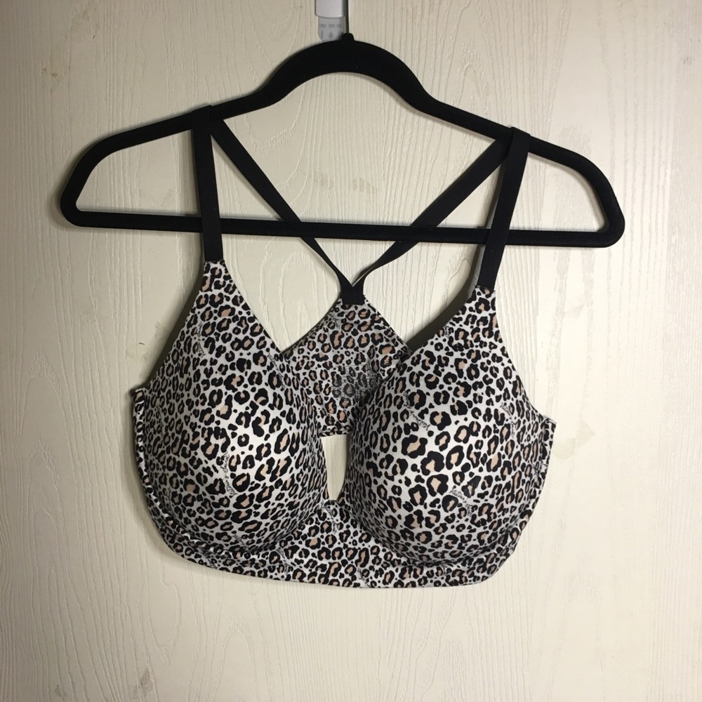 2/$30 Victoria’s Secret Plunge Wireless Bra